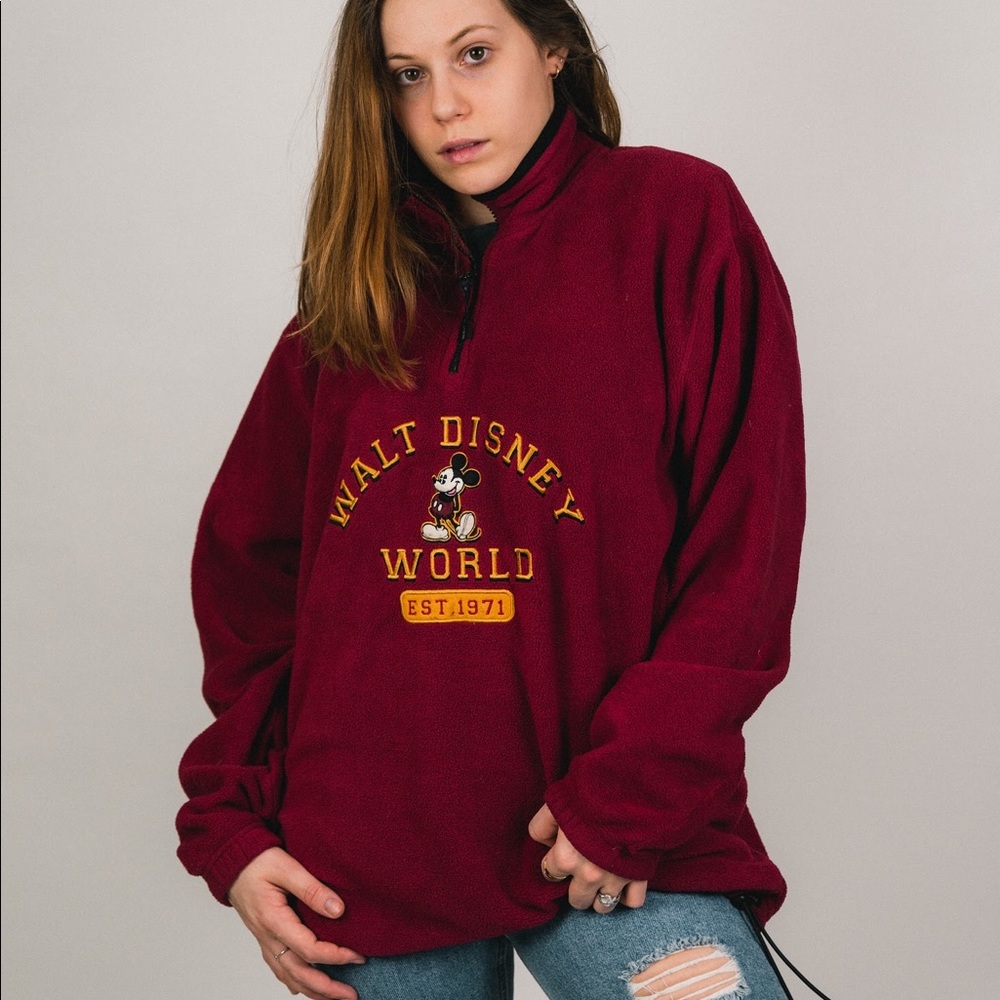 SOFT RED WALT DISNEY FLEECE QUARTERZIP